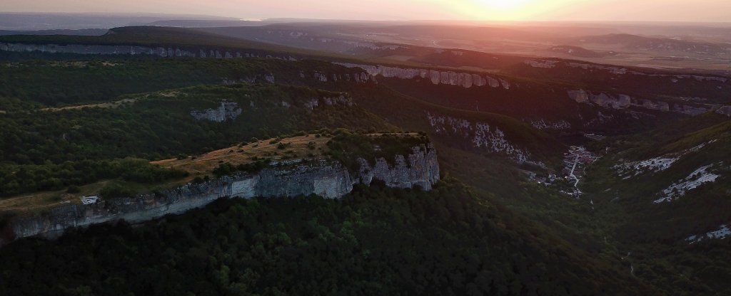 Крым. Заказ на Мангуп-Кале,  - Фото с квадрокоптера