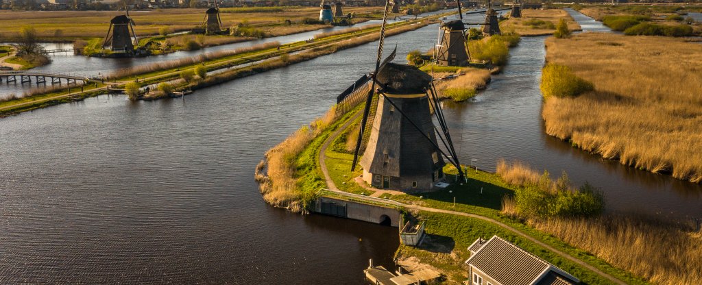 Ветряные мельницы Киндердейк,  - Фото с квадрокоптера