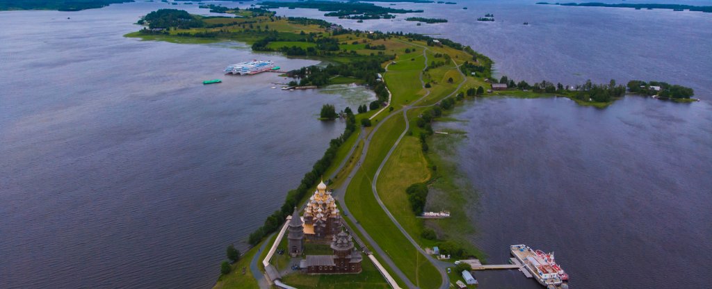 Онежское озеро, остров Кижи,  - Фото с квадрокоптера