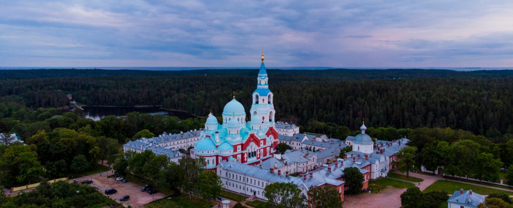 Остров Валаам, Спасо-Преображенский Валаамский мужской монастырь,  - Фото с квадрокоптера