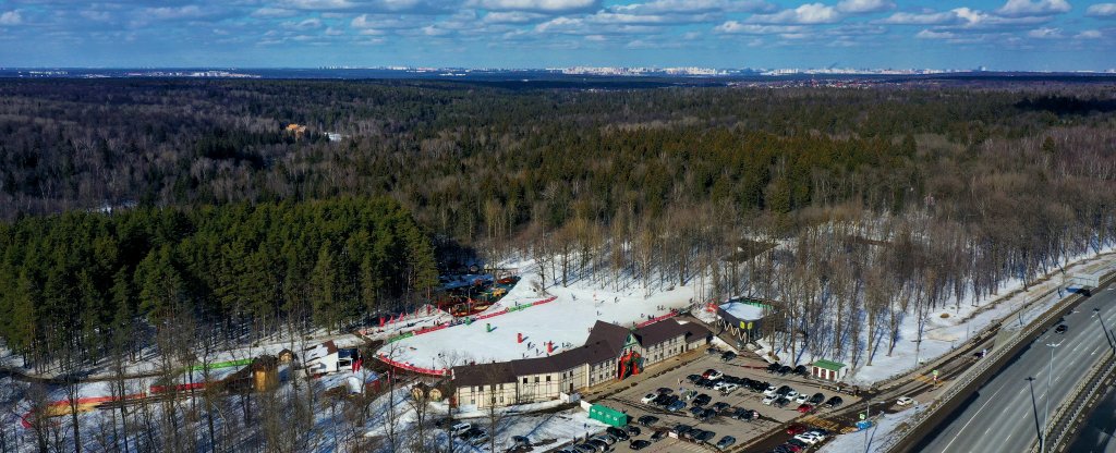 Спортивный парк отдыха имени Героя России Ларисы Лазутиной,  - Фото с квадрокоптера