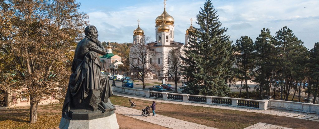 Памятник М.Ю. Лермонтову, г. Пятигорск, Пятигорск - Фото с квадрокоптера