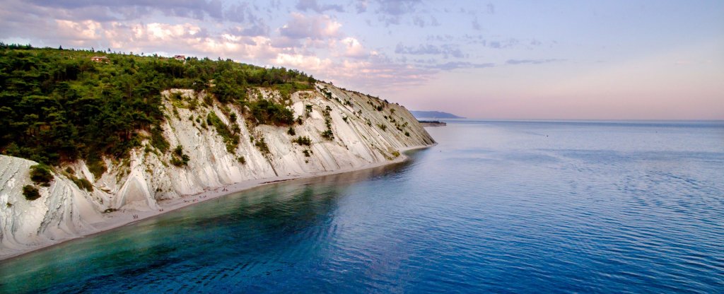 Берег Черного моря, Геленджик - Фото с квадрокоптера