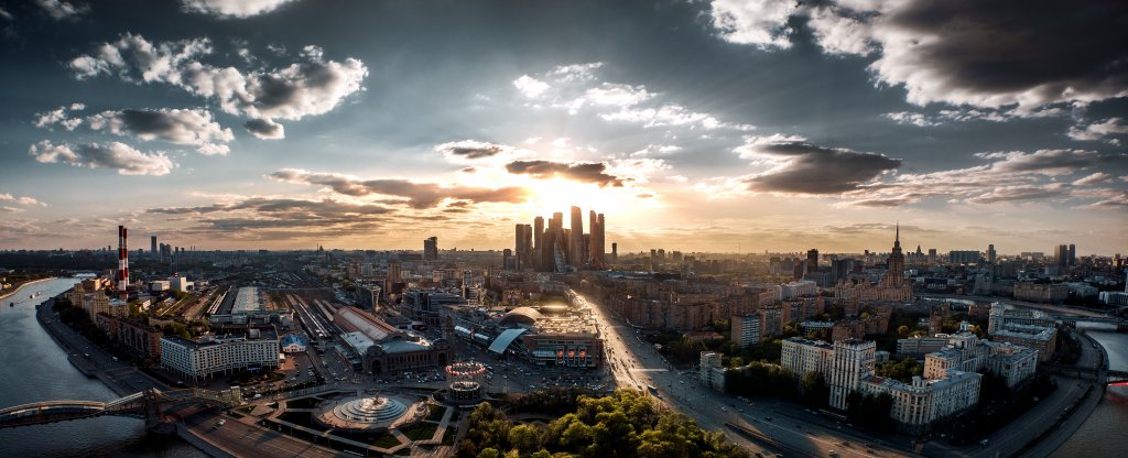 Закат, вид на ТРЦ Европейский, м. Киевская. Москва 2019,  - Фото с квадрокоптера