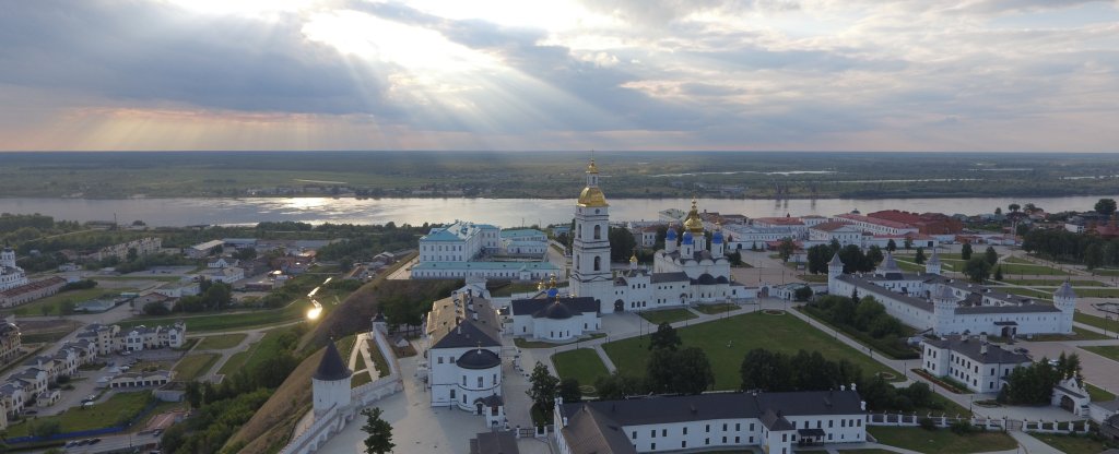 Тобольский кремль на закате,  - Фото с квадрокоптера